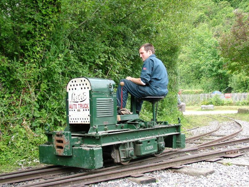 l35421-75.jpg - L35421 from Amberley - driven by one of the Leicester visitors. He didn't stall it either - must be me!