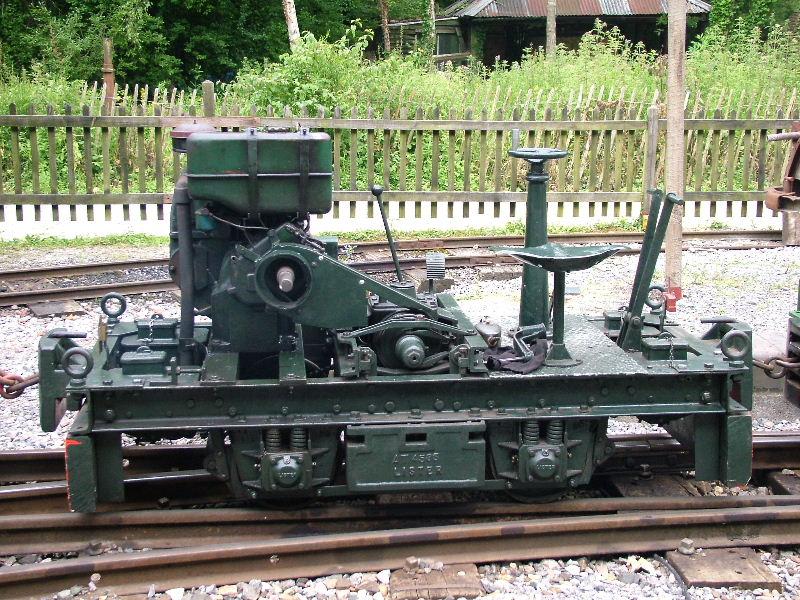 l7954-36.jpg - Next is Neill Clayton's L7954 all the way from Ripon.