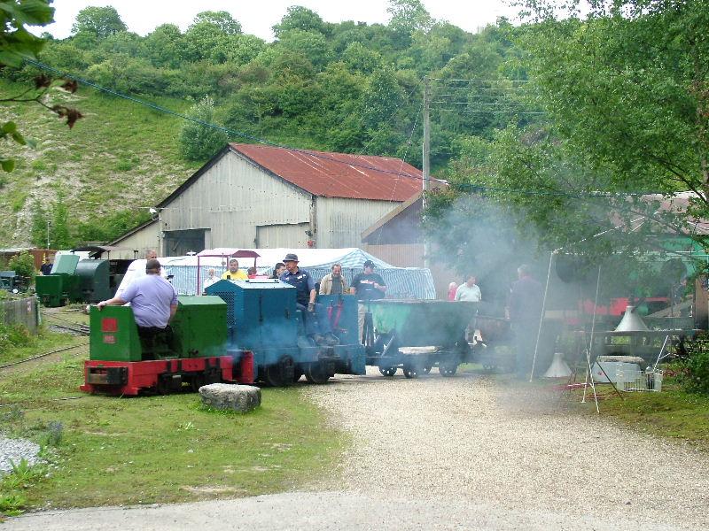 smokeyo&ks22.jpg - Our two O&Ks were as smokey as ever although, as can be seen, careful driving reduces the fumes to the minimum possible.