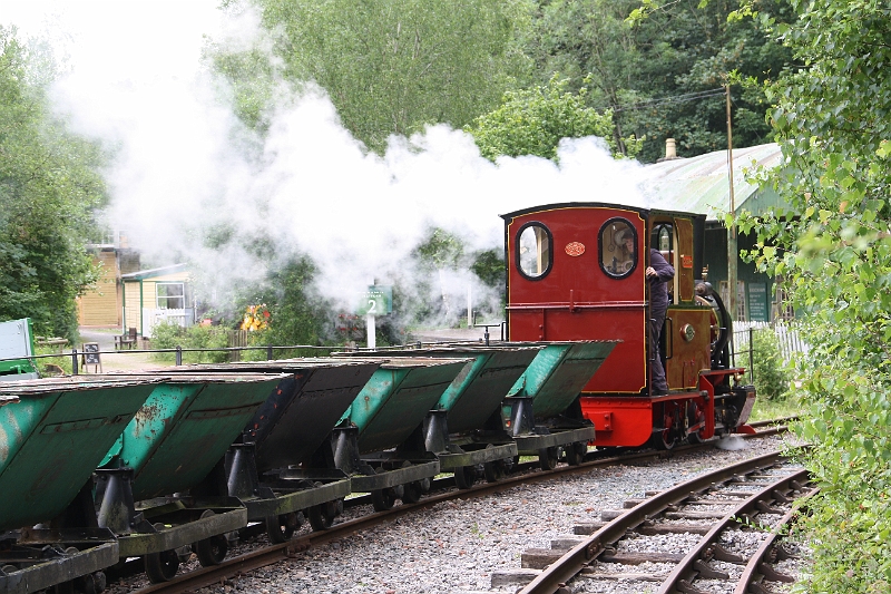 2016-07-120047.JPG - Then it was Jenny's turn to take control of the skip wagons and the whole process was repeated.